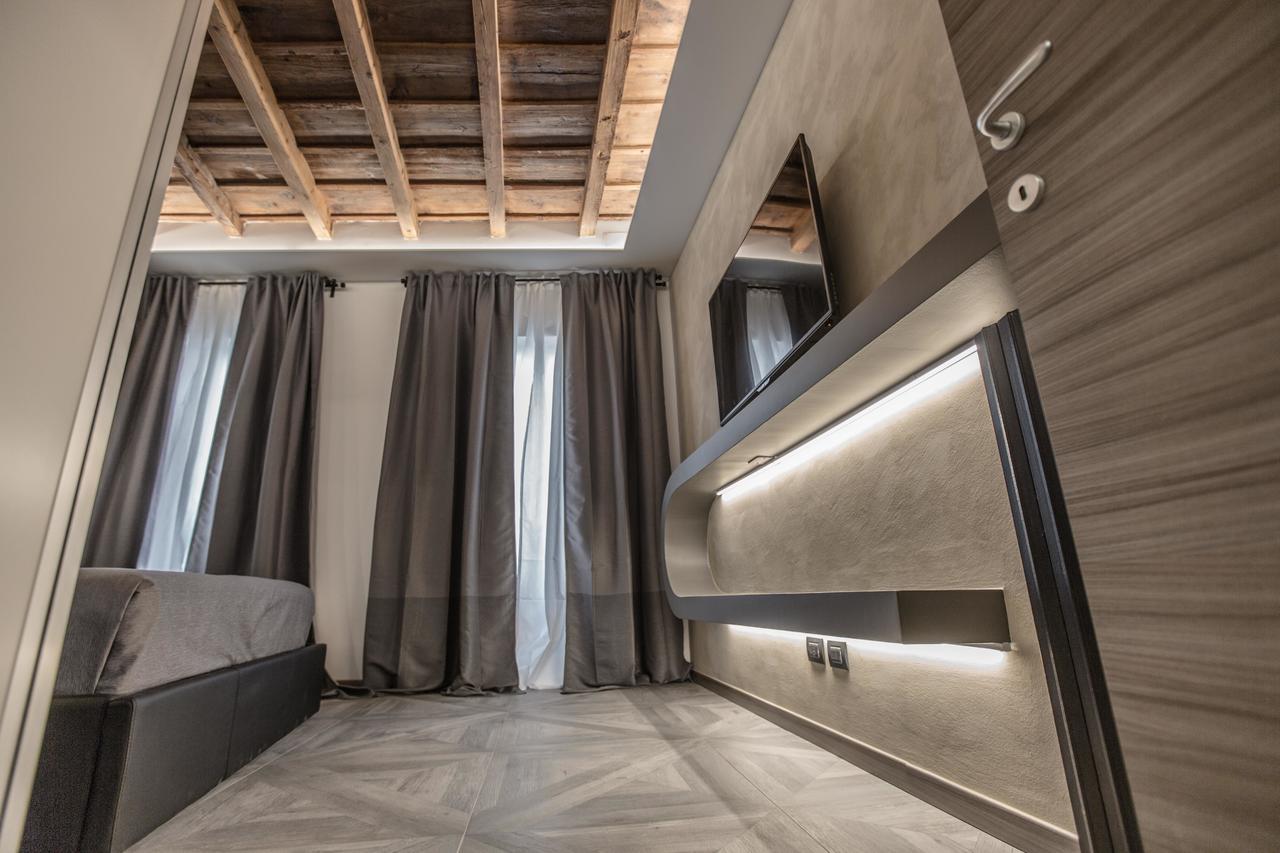 Davinci Apartament Near Duomo Milaan Buitenkant foto